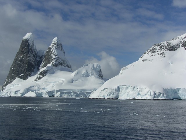 Oonas's teats Danco Island