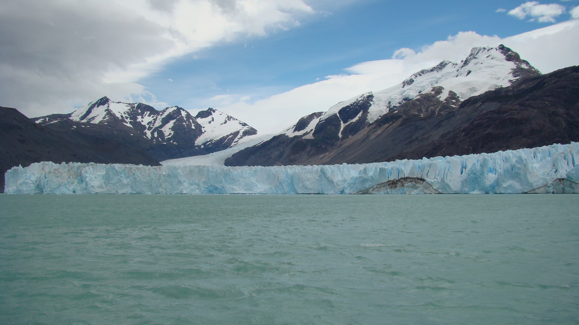 O glaciar O'Higgins é um dos maiores da região de Aysén