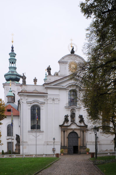Entrada da capela do Mosteiro Strahov, um dos mais importantes em Praga.